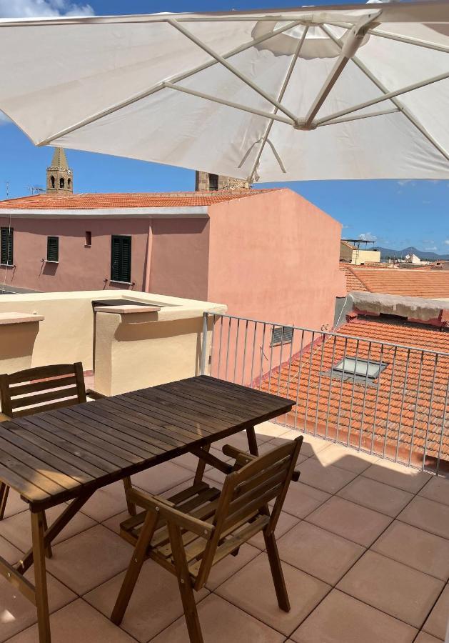 Gioberti 25 Apartment Alghero Bagian luar foto